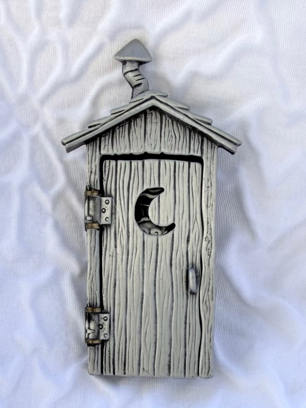 JJ Jonette Pewter Outhouse Brooch Pin